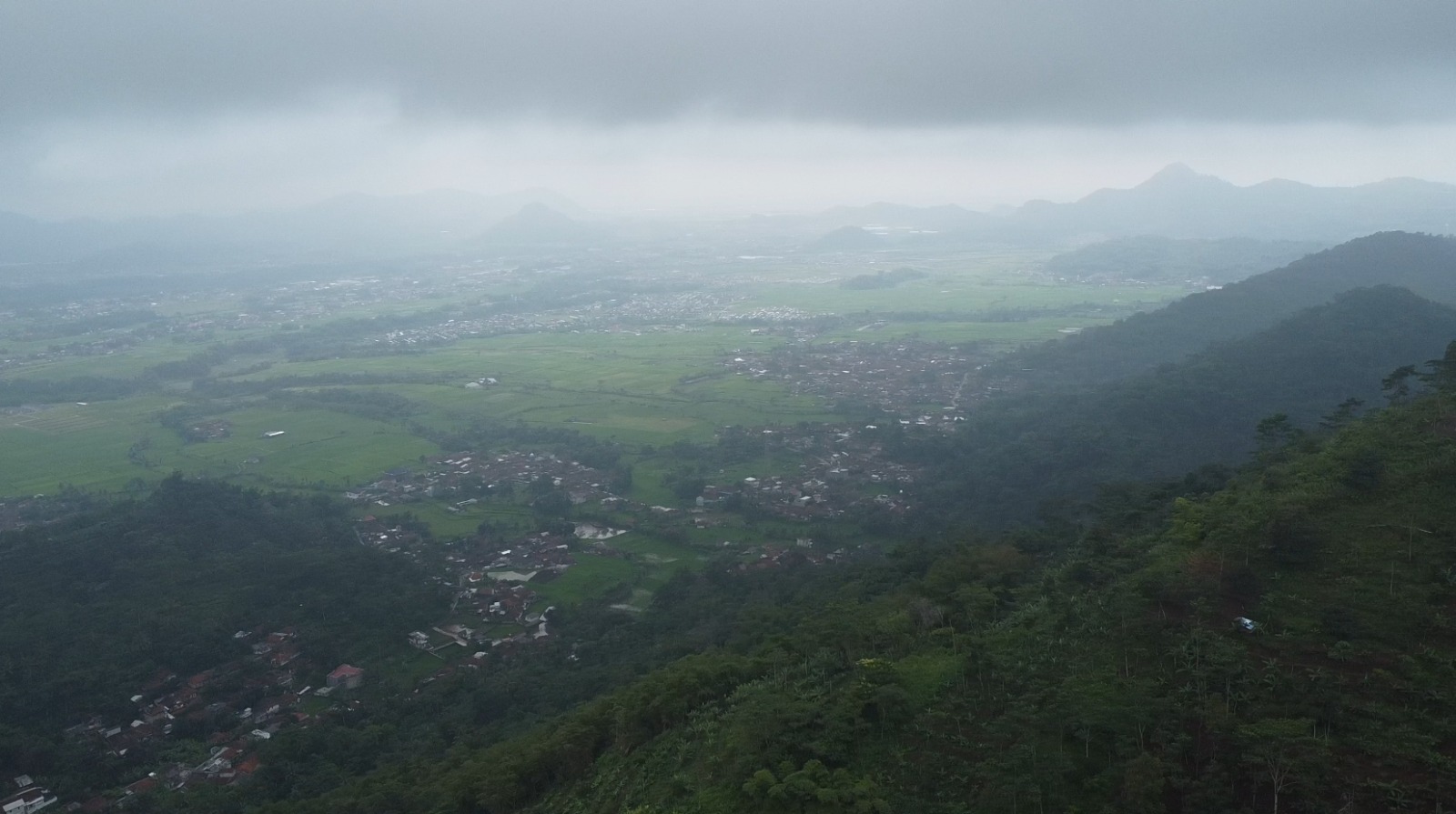 Wisata Gantole Cililin